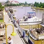 Harbor Winds Hotel (Adults Only) 